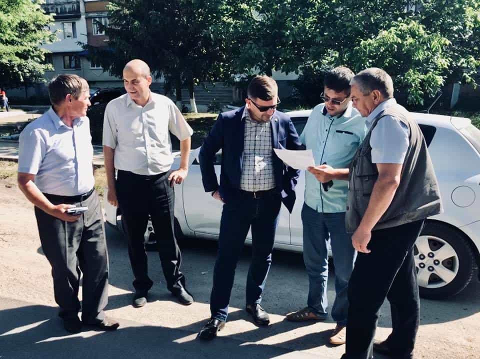 Lucrările de asfaltare a drumurilor în Dondușeni continuă