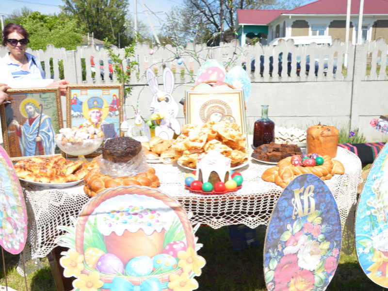 Festivalul raional al cântecului și tradițiilor pascale „Hristos a Înviat”